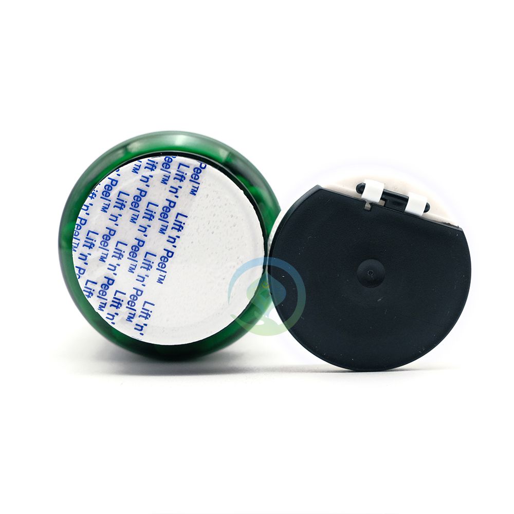 Worthy Herbs Shilajit supplement bottle containing 100 vegetarian capsules for rejuvenation and detoxification.