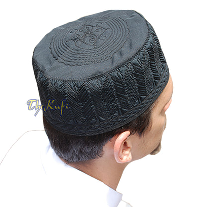 Topi Kufi 3 inci Bersulam Kain Hitam Cantik