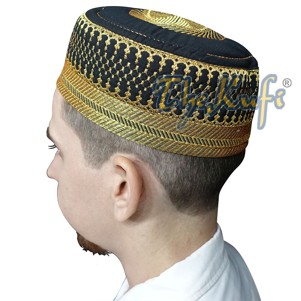 Topi Empuk Hitam dengan Sulaman Emas Unik