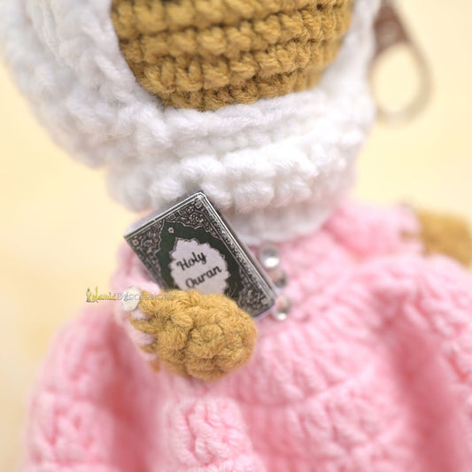 Quran Cuties Dolls Keychain Handmade – Pink Cotton Crochet Islamic Amigurumi Keyring, Cute Hijab Doll Bag Charm Gift