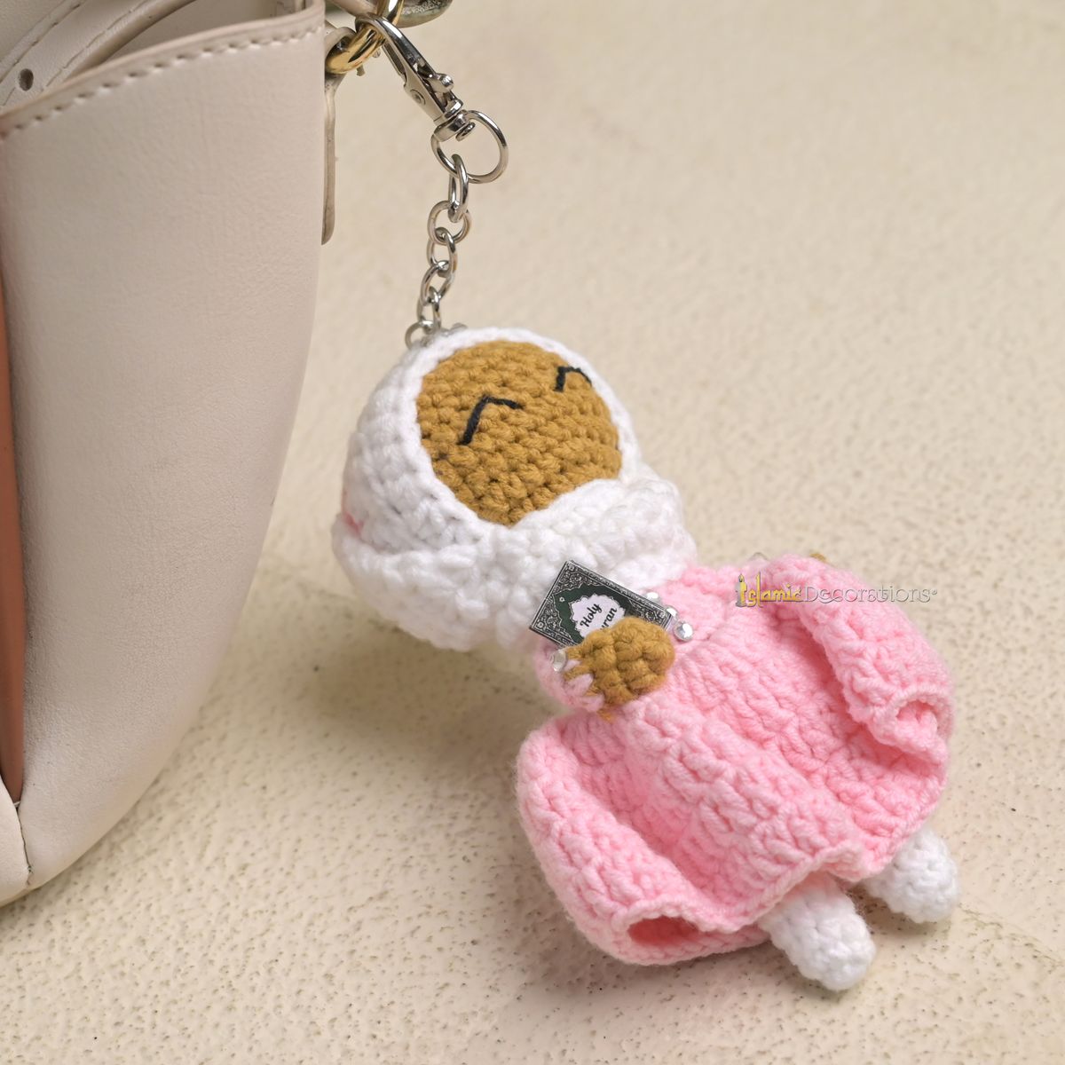 Quran Cuties Dolls Keychain Handmade – Pink Cotton Crochet Islamic Amigurumi Keyring, Cute Hijab Doll Bag Charm Gift